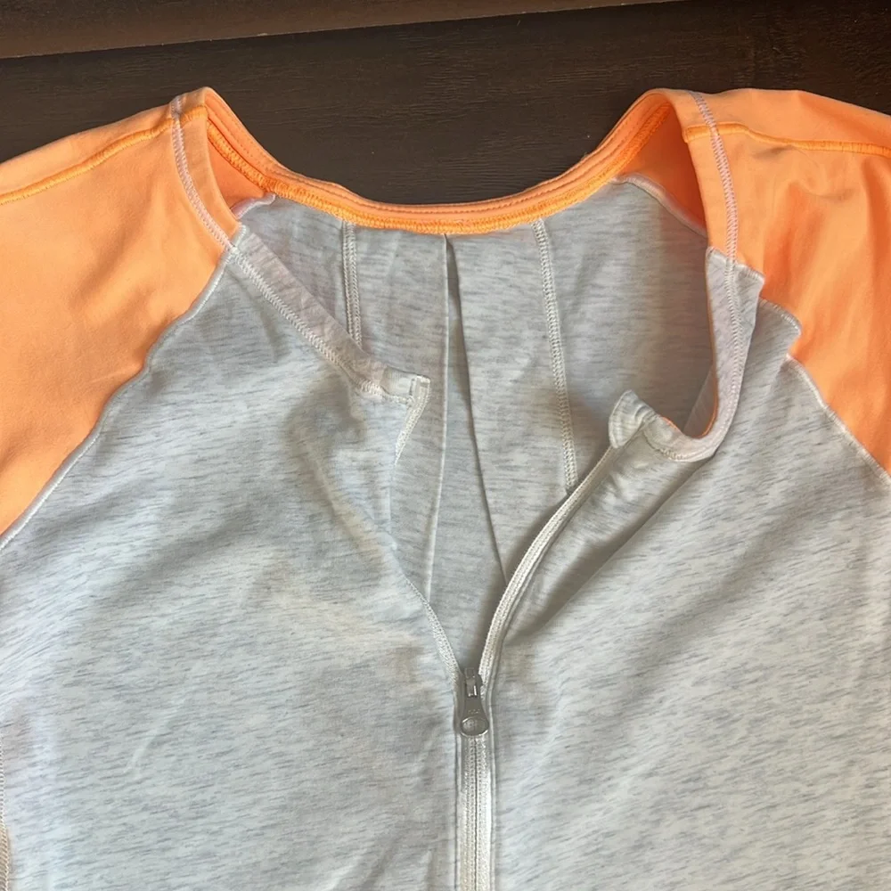 Lululemon Spin City Grey and Orange Top, size 6